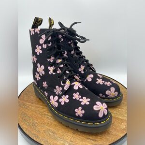 DR. MARTENS PAGE MEADOW WOMENS US 7 BLACK PINK FLOWERS FLORAL CANVAS BOOTS Moto